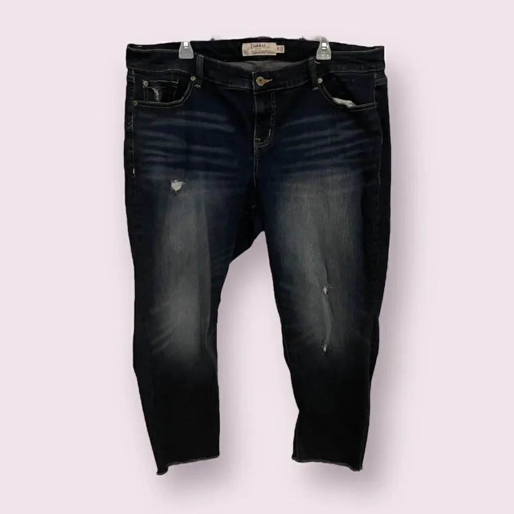 TORRID | Distressed Jeans - Picture 1 of 6